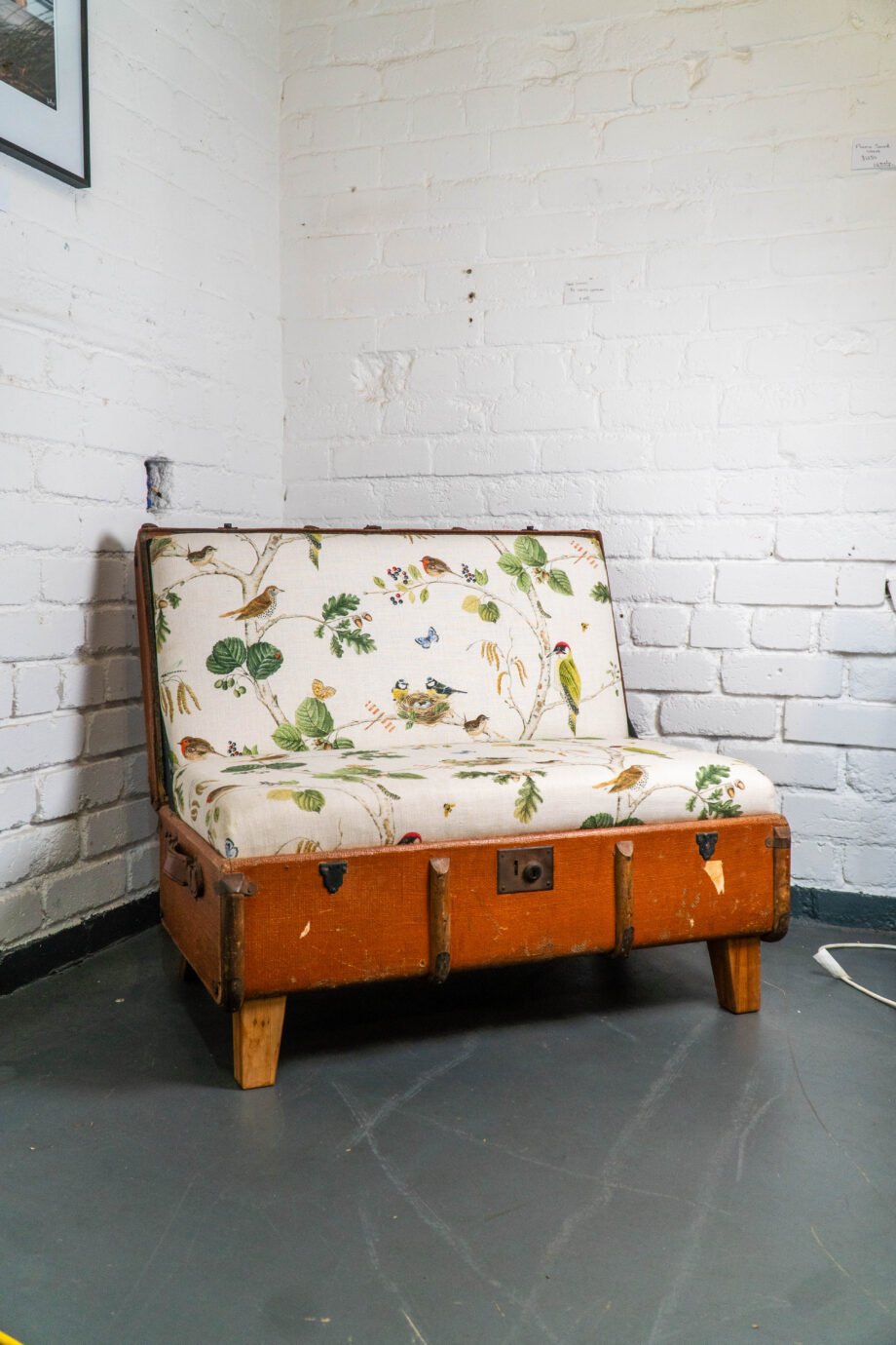 Suitcase sofa - by Wendy Lemmon