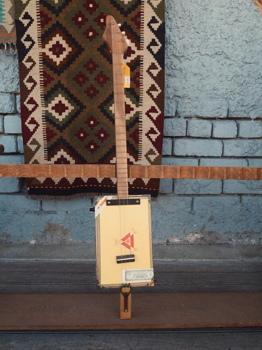 THE COUNT - 3 string cigar box guitar