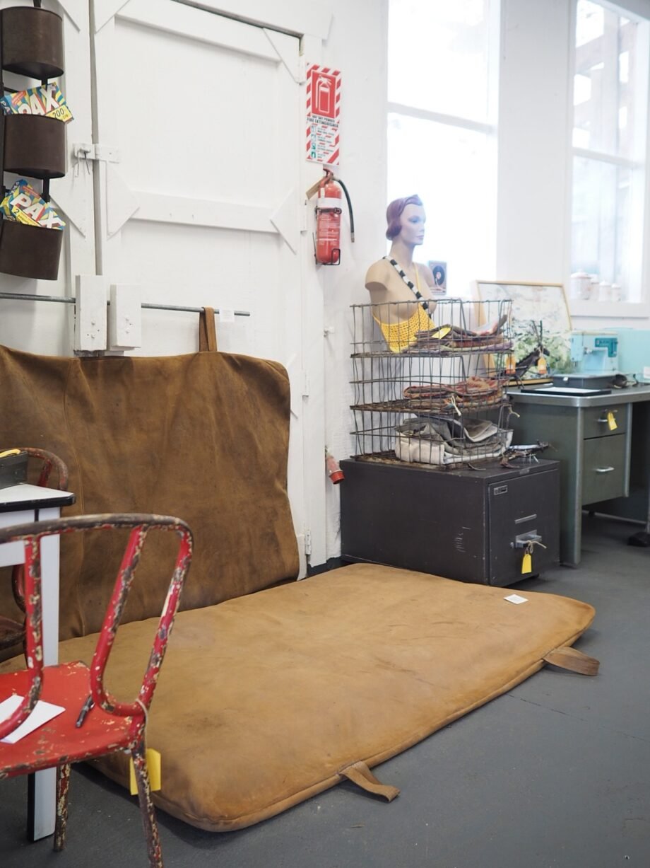 German Vintage GYM Mat - light brown