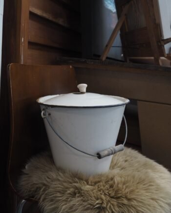 Vintage Emaille Bucket with Wooden Handle