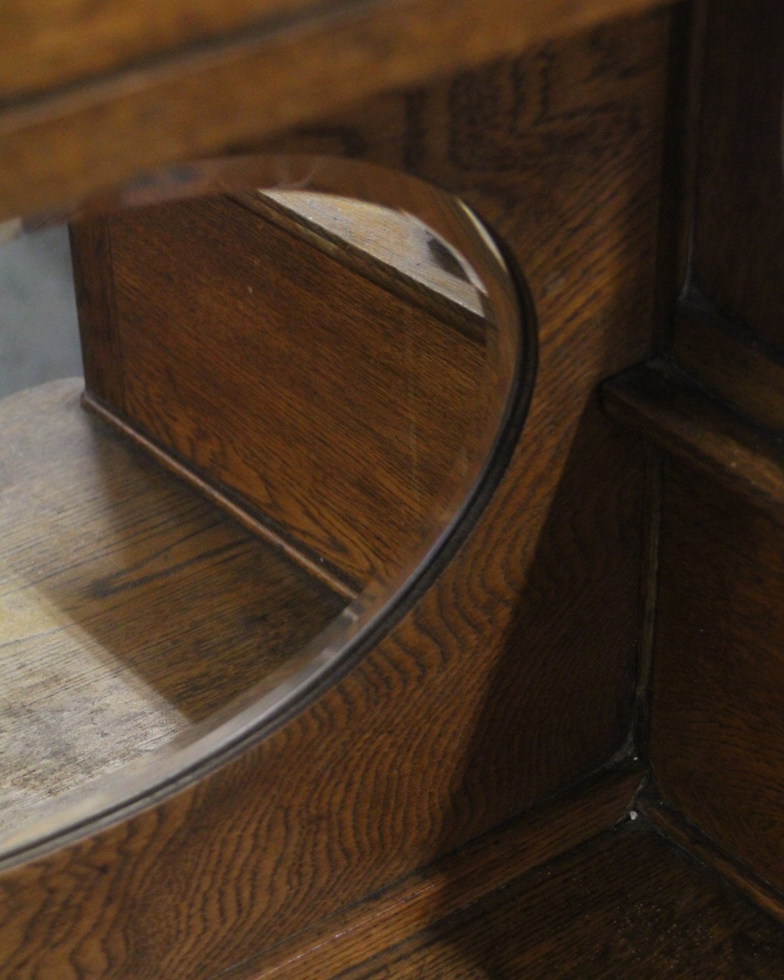 Rivet-vintage-gallery-shop-raglan_washingtable