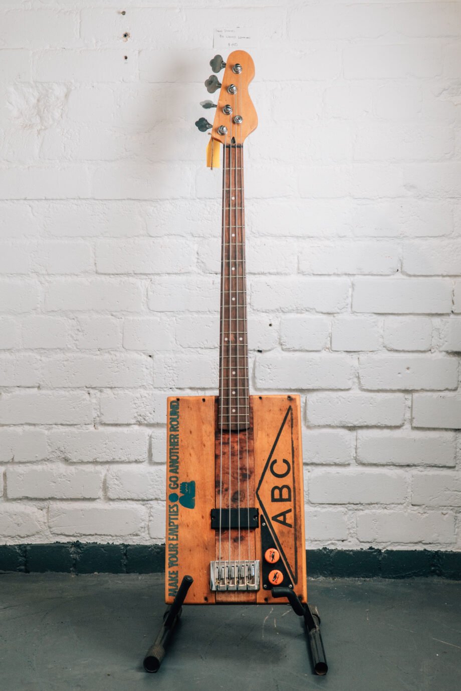 Handcrafted bass - BY RICHARD HIDE